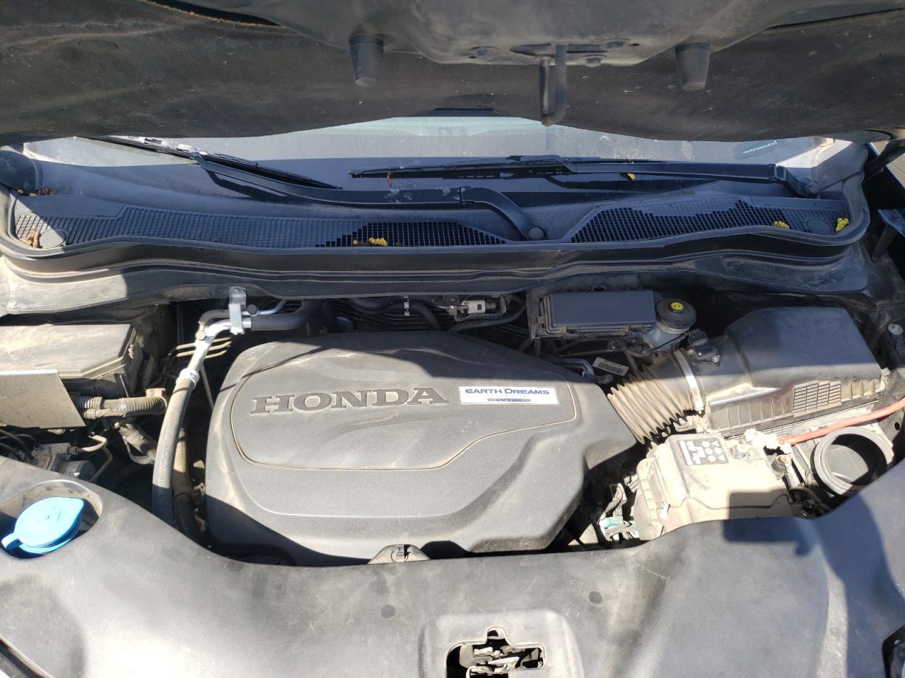 Photo 7 from auction – 2017 HONDA RIDGELINE with VIN 5FPYK3F85HB035911