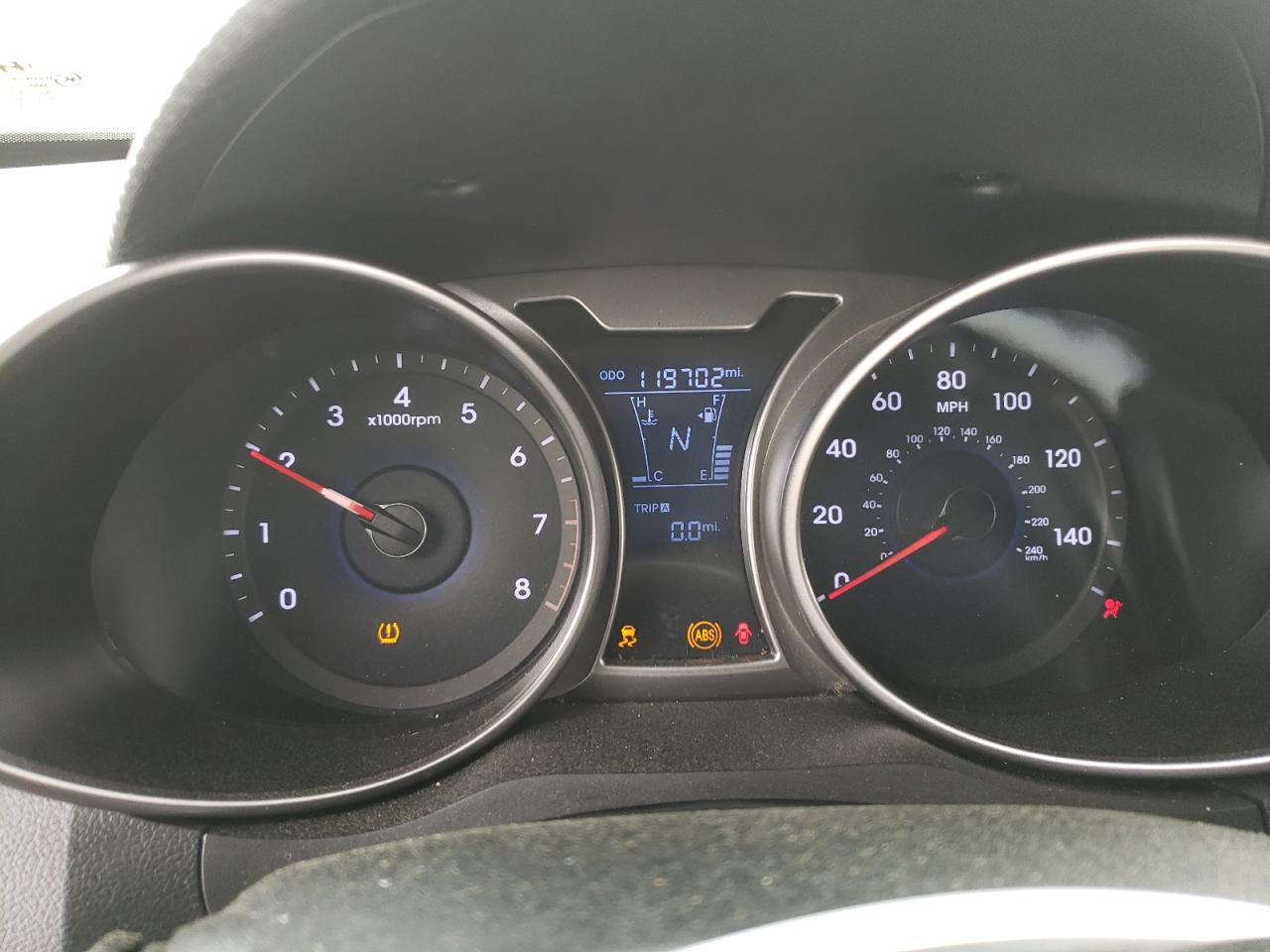 Photo 8 from auction – 2012 HYUNDAI VELOSTER with VIN KMHTC6ADXCU035937