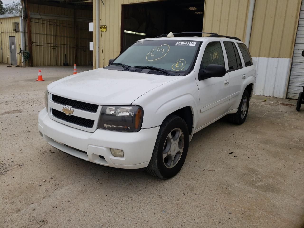 Photo 2 from auction – 2006 CHEVROLET TRAILBLAZE with VIN 1GNDT13S062156071