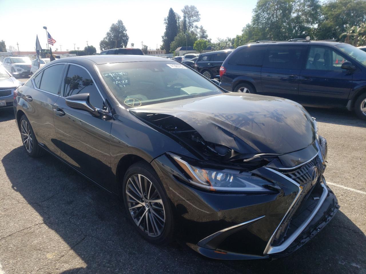 LEXUS ES 300H 2022 with VIN 58ADA1C1XNU017837 - Photo from auction
