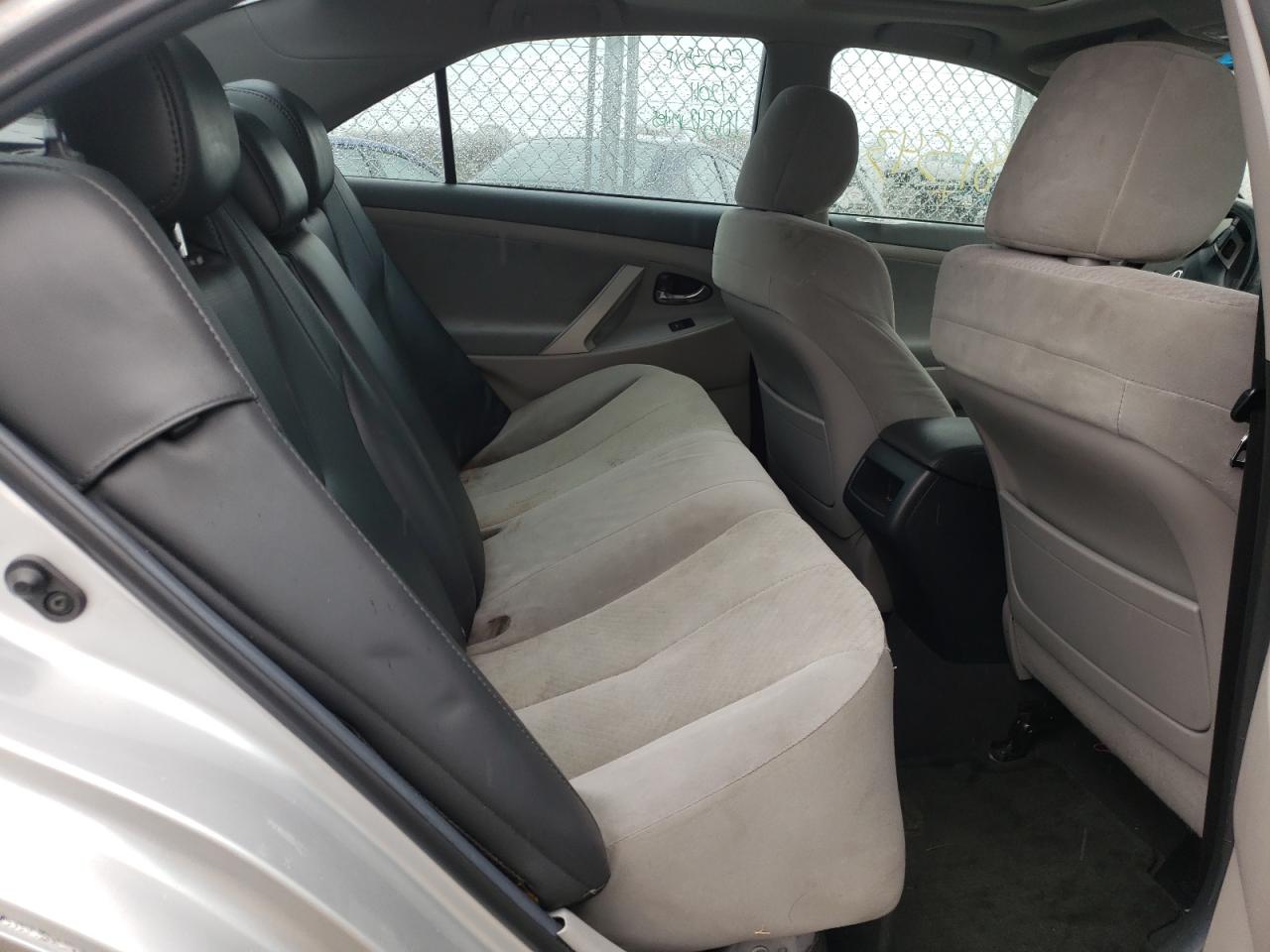 Photo 6 from auction – 2011 TOYOTA CAMRY SE with VIN 4T1BK3EK2BU631113