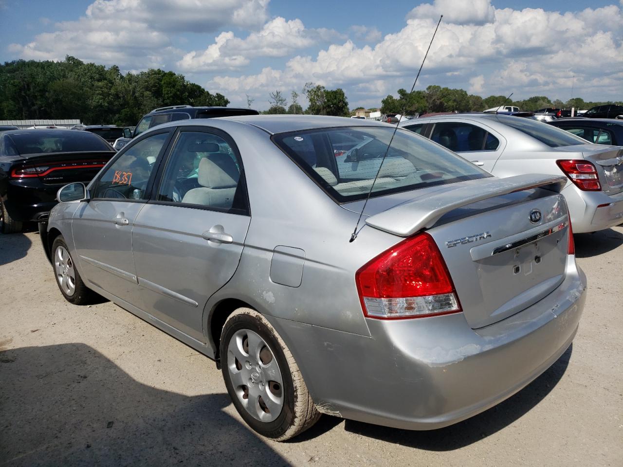 Photo 3 from auction – 2008 KIA SPECTRA EX with VIN KNAFE121585501534