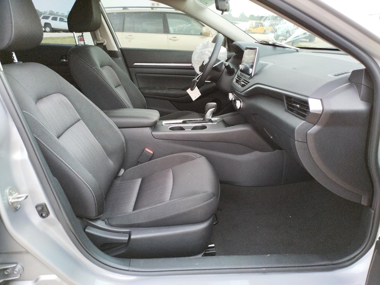 Photo 5 from auction – 2022 NISSAN ALTIMA SV with VIN 1N4BL4DV3NN335699
