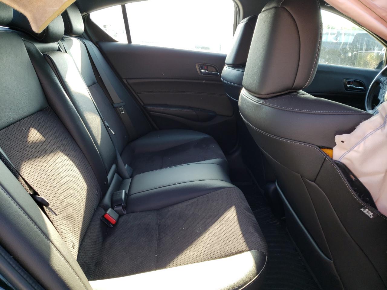 Photo 6 from auction – 2016 ACURA ILX PREMIU with VIN 19UDE2F84GA000164