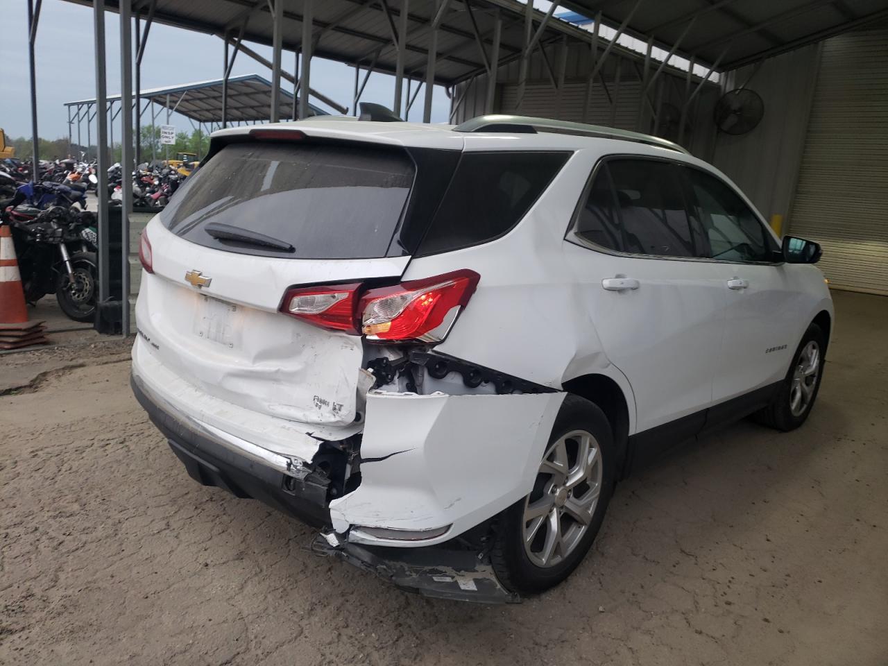 Photo 4 from auction – 2018 CHEVROLET EQUINOX LT with VIN 2GNAXTEX7J6308385