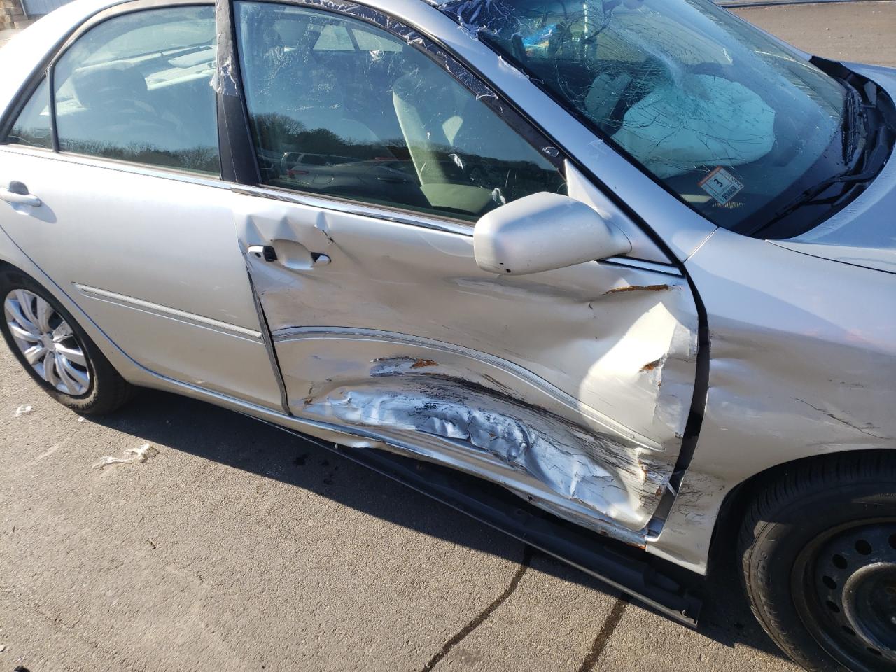 Photo 9 from auction – 2002 TOYOTA CAMRY LE with VIN 4T1BE30K52U560276