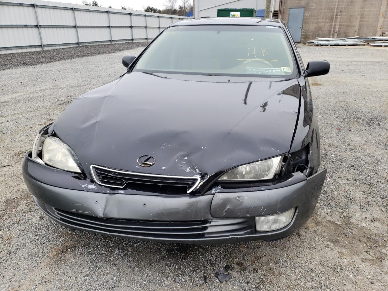 Photo 9 from auction – 1999 LEXUS ES 300 with VIN JT8BF28G4X5067166