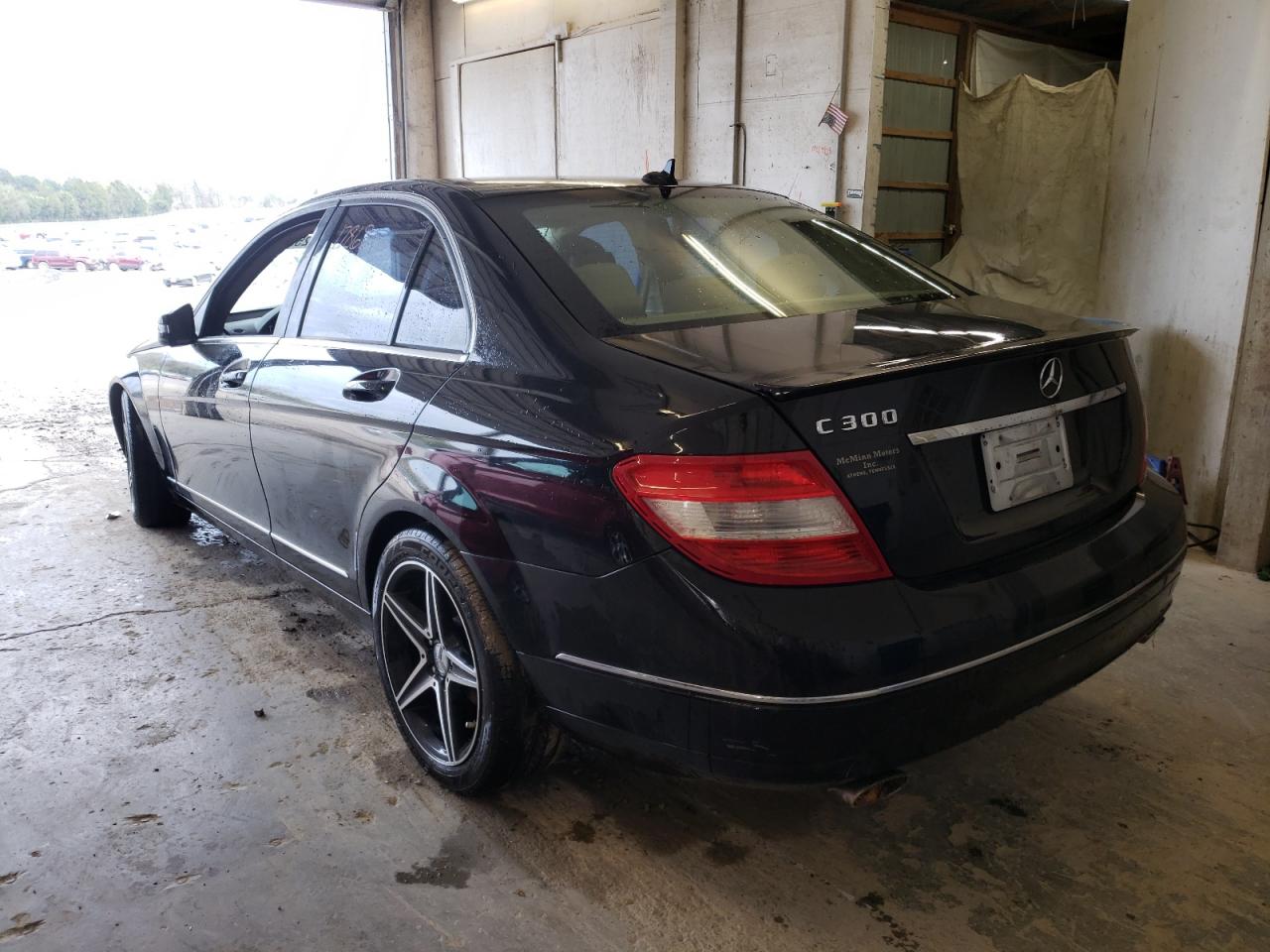 Photo 3 from auction – 2011 MERCEDES-BENZ C 300 with VIN WDDGF5EB4BF634096