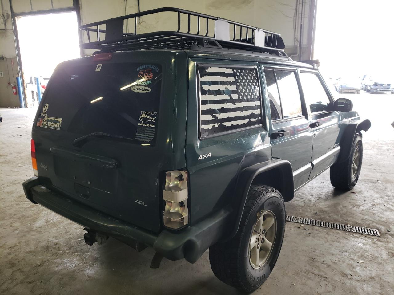 Photo 4 from auction – 1999 JEEP CHEROKEE S with VIN 1J4FF68S7XL595403