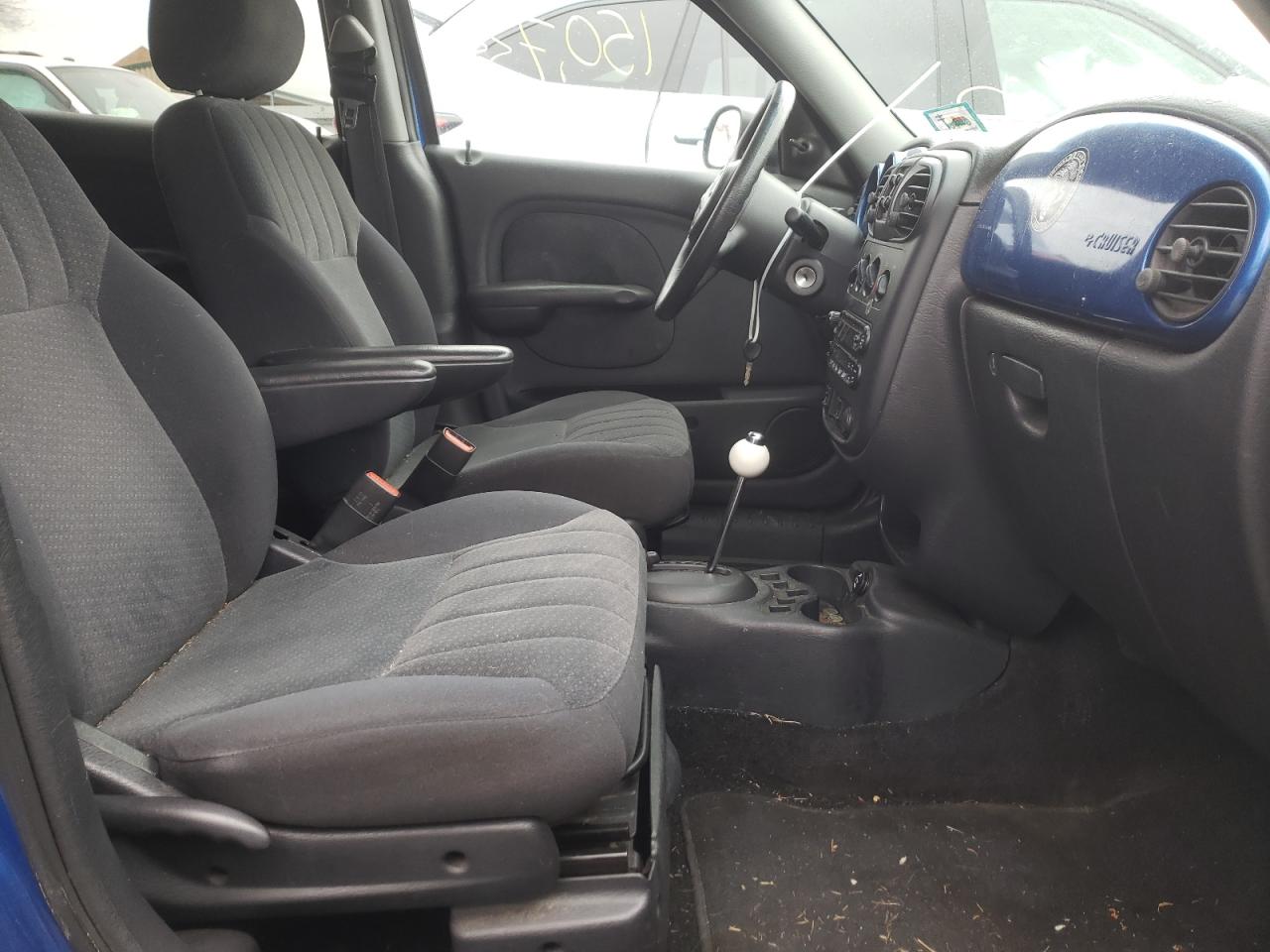 Photo 5 from auction – 2003 CHRYSLER PT CRUISER with VIN 3C4FY48B93T544875