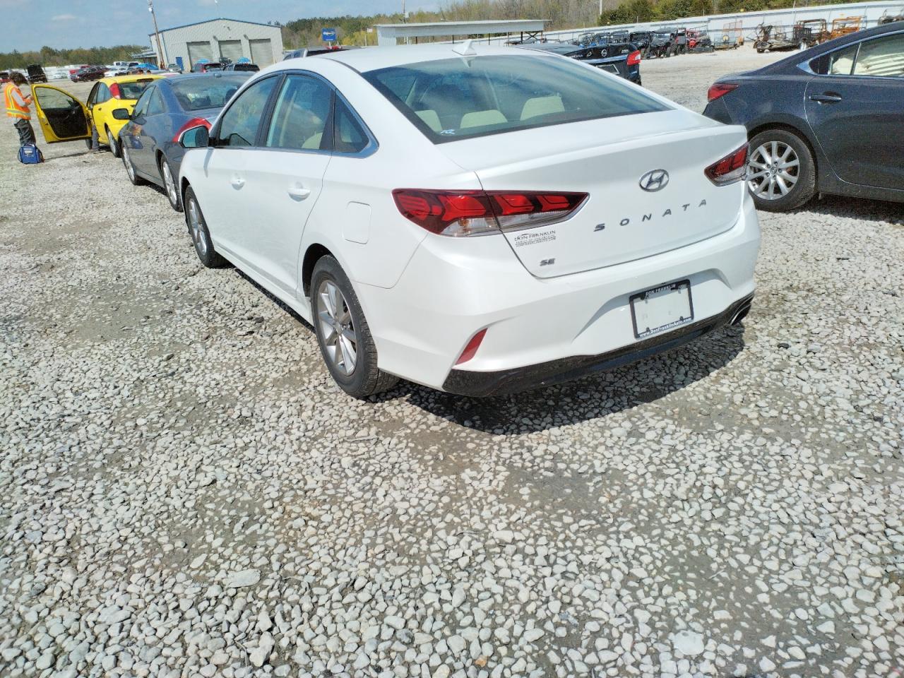 Photo 3 from auction – 2019 HYUNDAI SONATA SE with VIN 5NPE24AF7KH789201