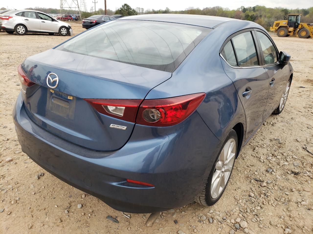 Photo 4 from auction – 2017 MAZDA 3 TOURING with VIN JM1BN1V76H1105198