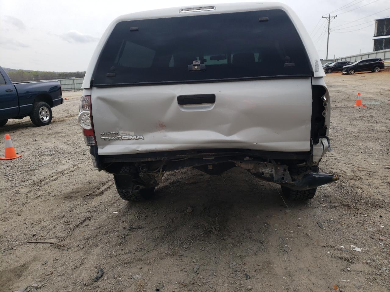 Photo 9 from auction – 2011 TOYOTA TACOMA with VIN 5TFPX4EN9BX004385
