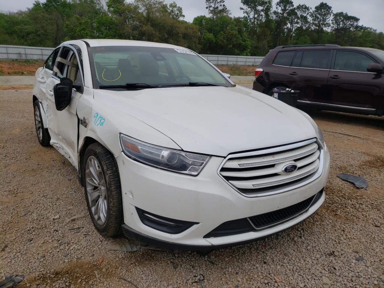 FORD TAURUS LIM 2013 with VIN 1FAHP2F86DG228630 - Photo from auction