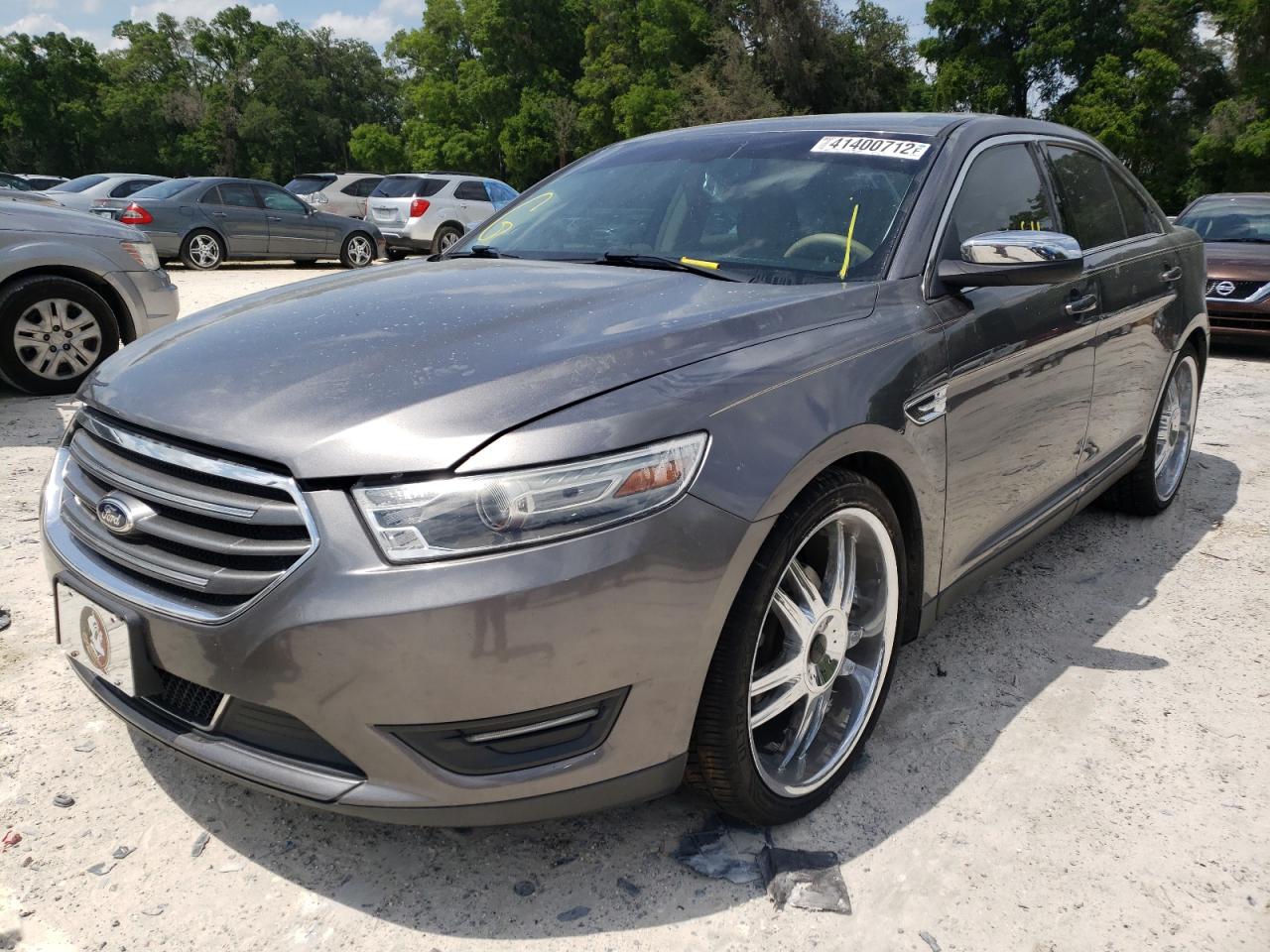 Photo 2 from auction – 2013 FORD TAURUS LIM with VIN 1FAHP2F82DG123888