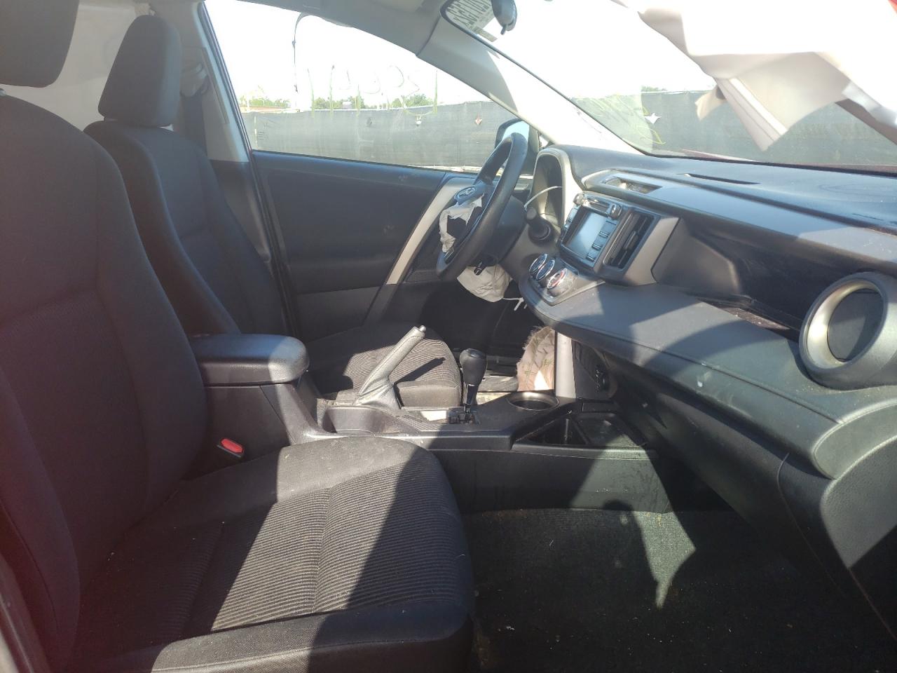 Photo 5 from auction – 2015 TOYOTA RAV4 LE with VIN 2T3BFREV3FW265550