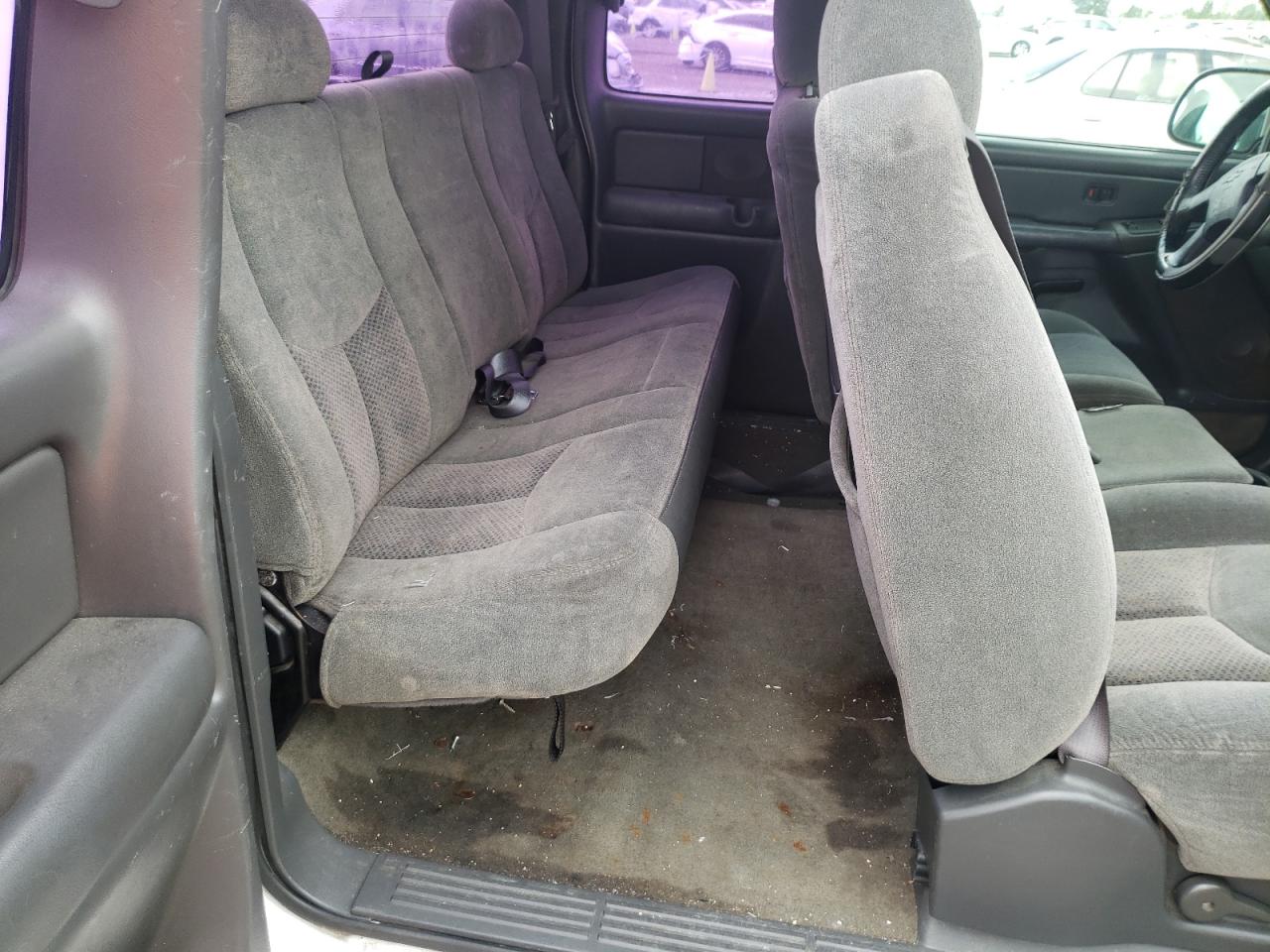Photo 6 from auction – 2004 CHEVROLET SILVERADO with VIN 1GCEC19V24Z104492