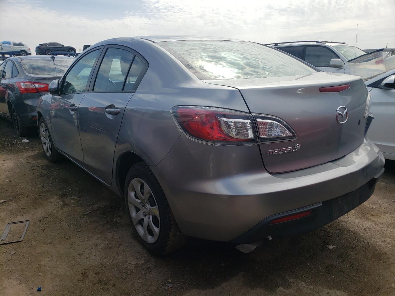 Photo 3 from auction – 2010 MAZDA 3 I with VIN JM1BL1SF8A1296761