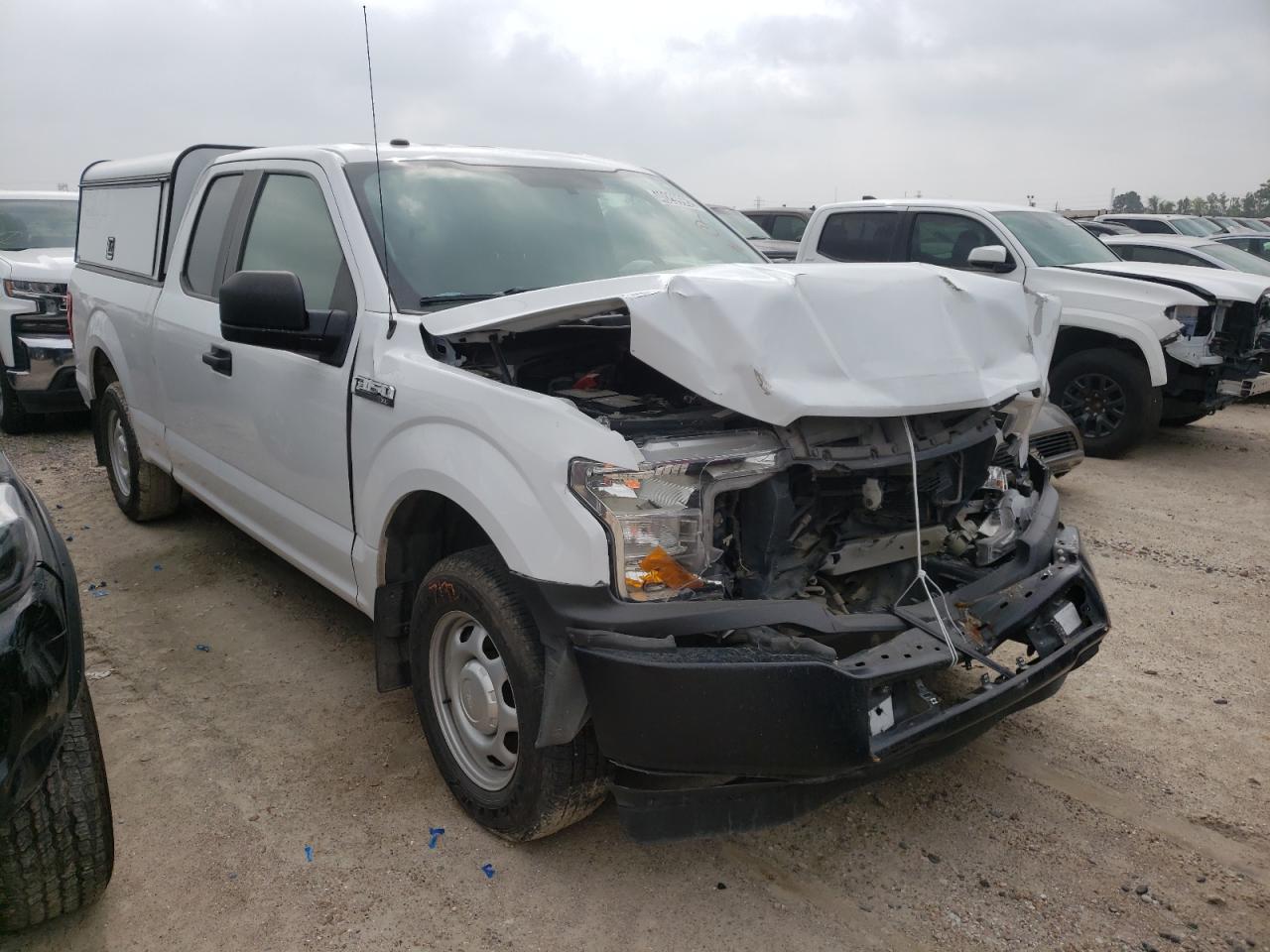 FORD F150 SUPER 2018 with VIN 1FTEX1CB0JKE94807 - Photo from auction