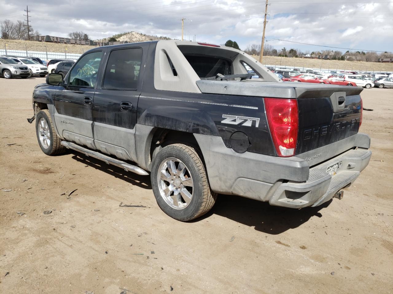 Photo 3 from auction – 2004 CHEVROLET AVALANCHE with VIN 3GNEK12T24G193497