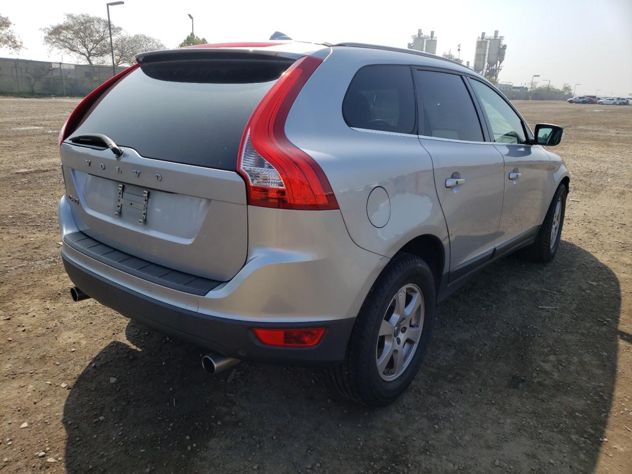 Photo 4 from auction – 2012 VOLVO XC60 3.2 with VIN YV4940DLXC2298658
