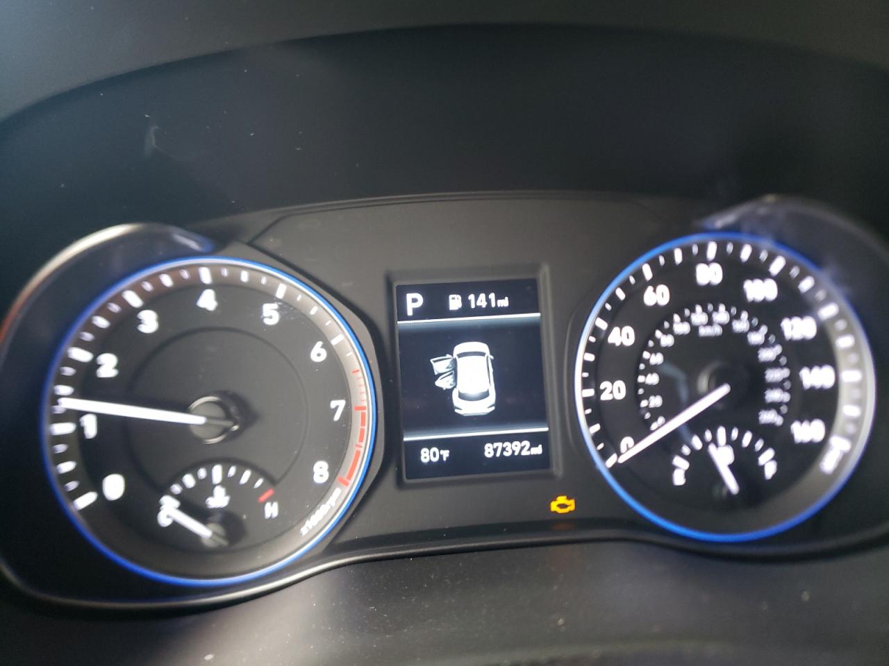 Photo 8 from auction – 2019 HYUNDAI KONA with VIN KM8K12AA8KU246780
