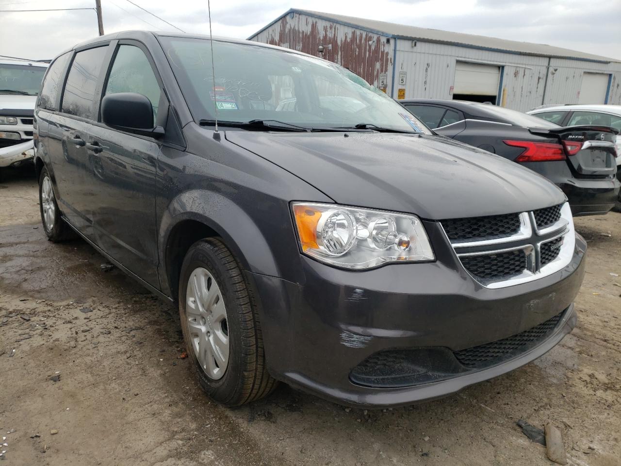 DODGE GRAND CARA 2019 with VIN 2C4RDGBG0KR684653 - Photo from auction