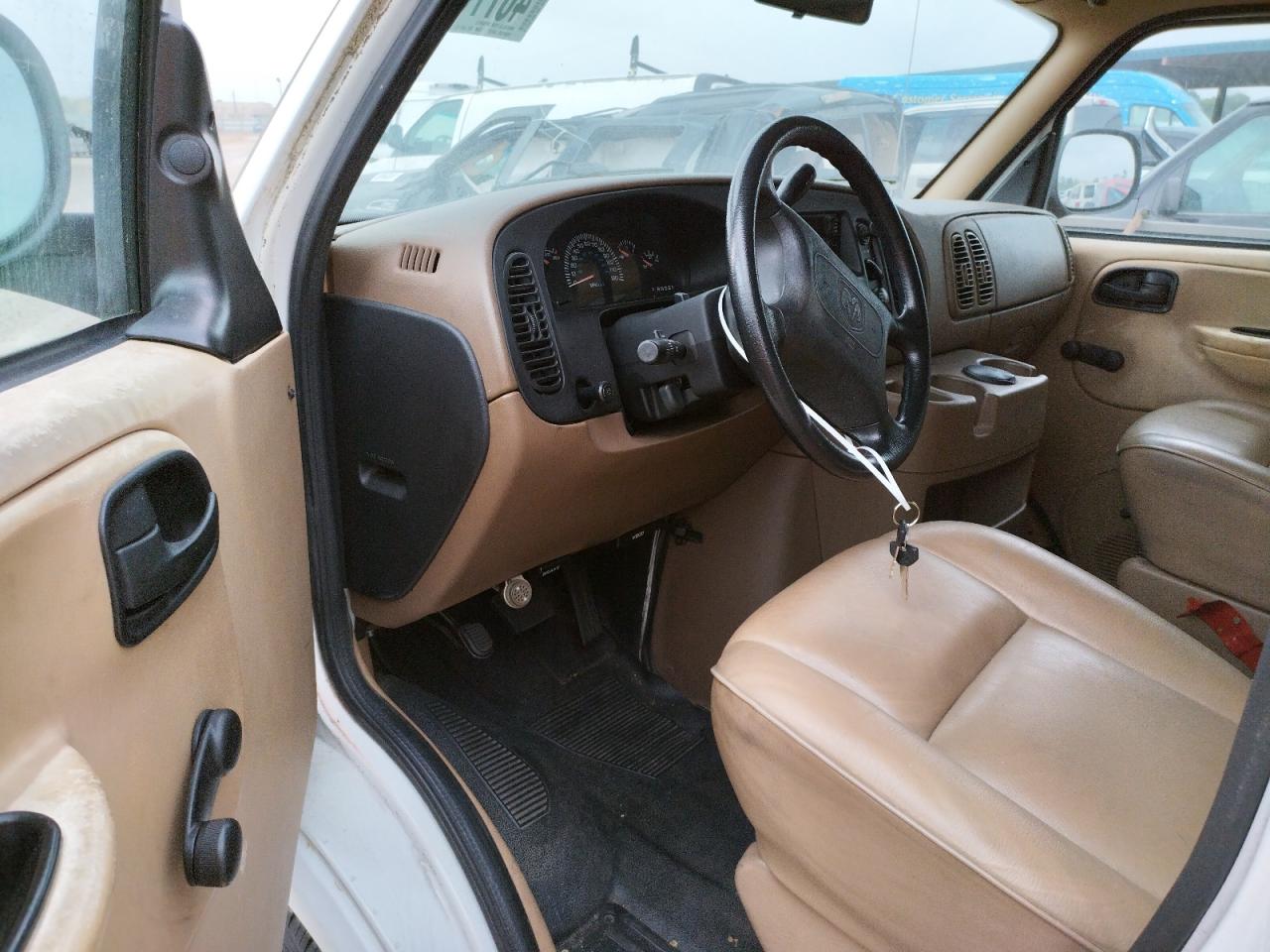 Photo 9 from auction – 1999 DODGE RAM 3500 with VIN 2B5WB35Y8XK524275