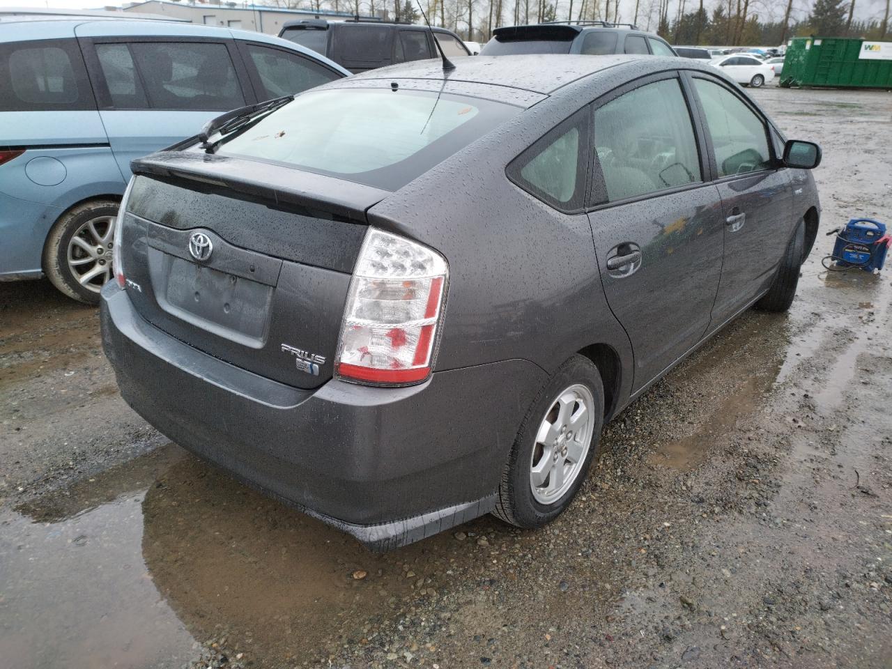 Photo 4 from auction – 2007 TOYOTA PRIUS with VIN JTDKB20UX73229540