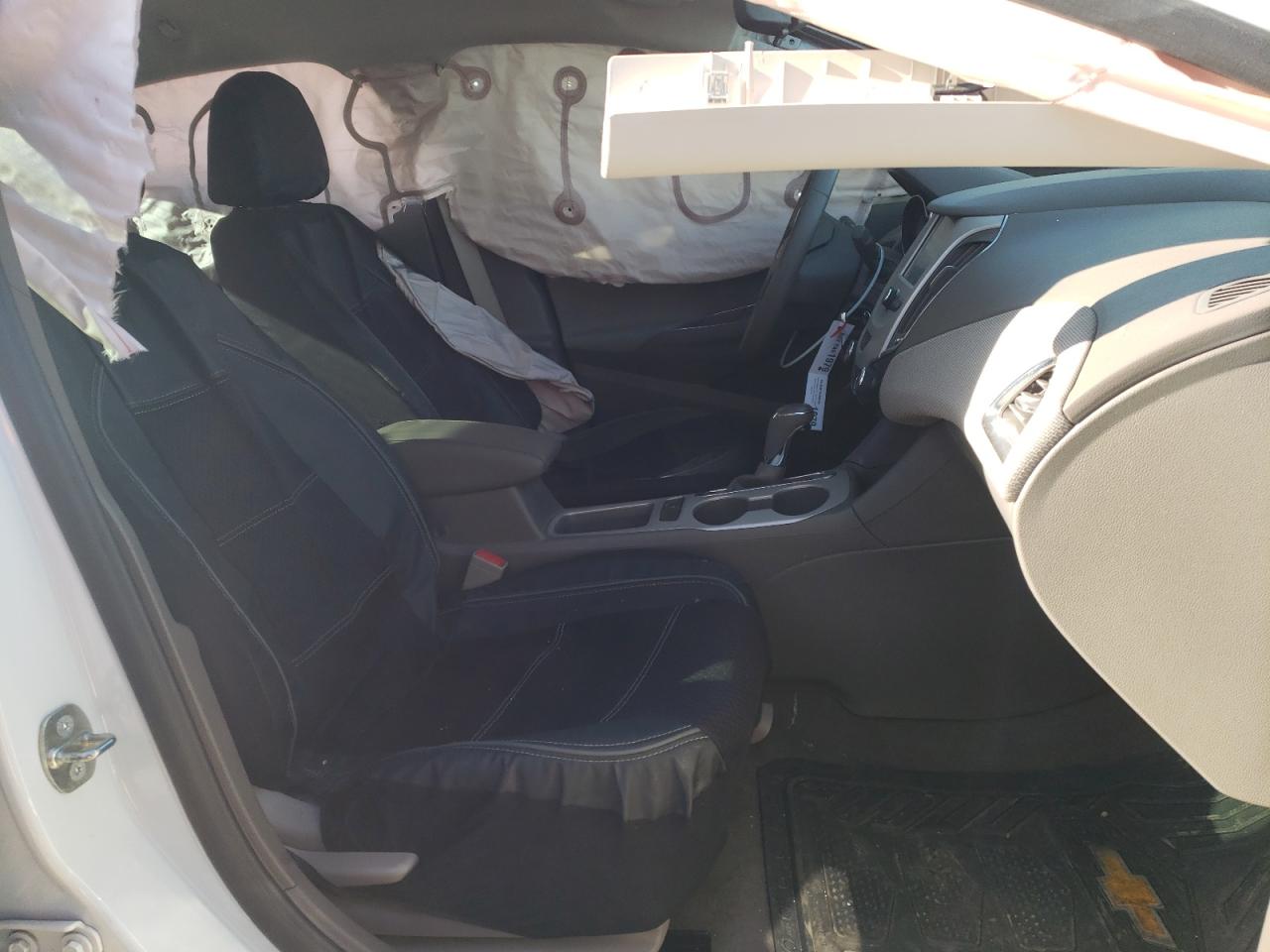 Photo 5 from auction – 2016 CHEVROLET CRUZE LS with VIN 1G1BC5SM5G7245030