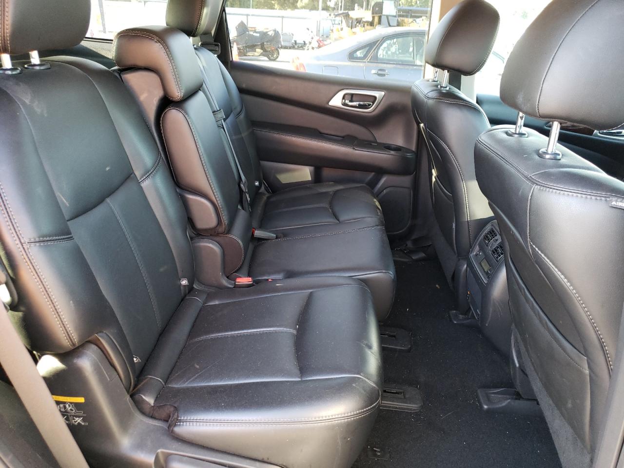 Photo 6 from auction – 2014 NISSAN PATHFINDER with VIN 5N1AR2MM5EC706109