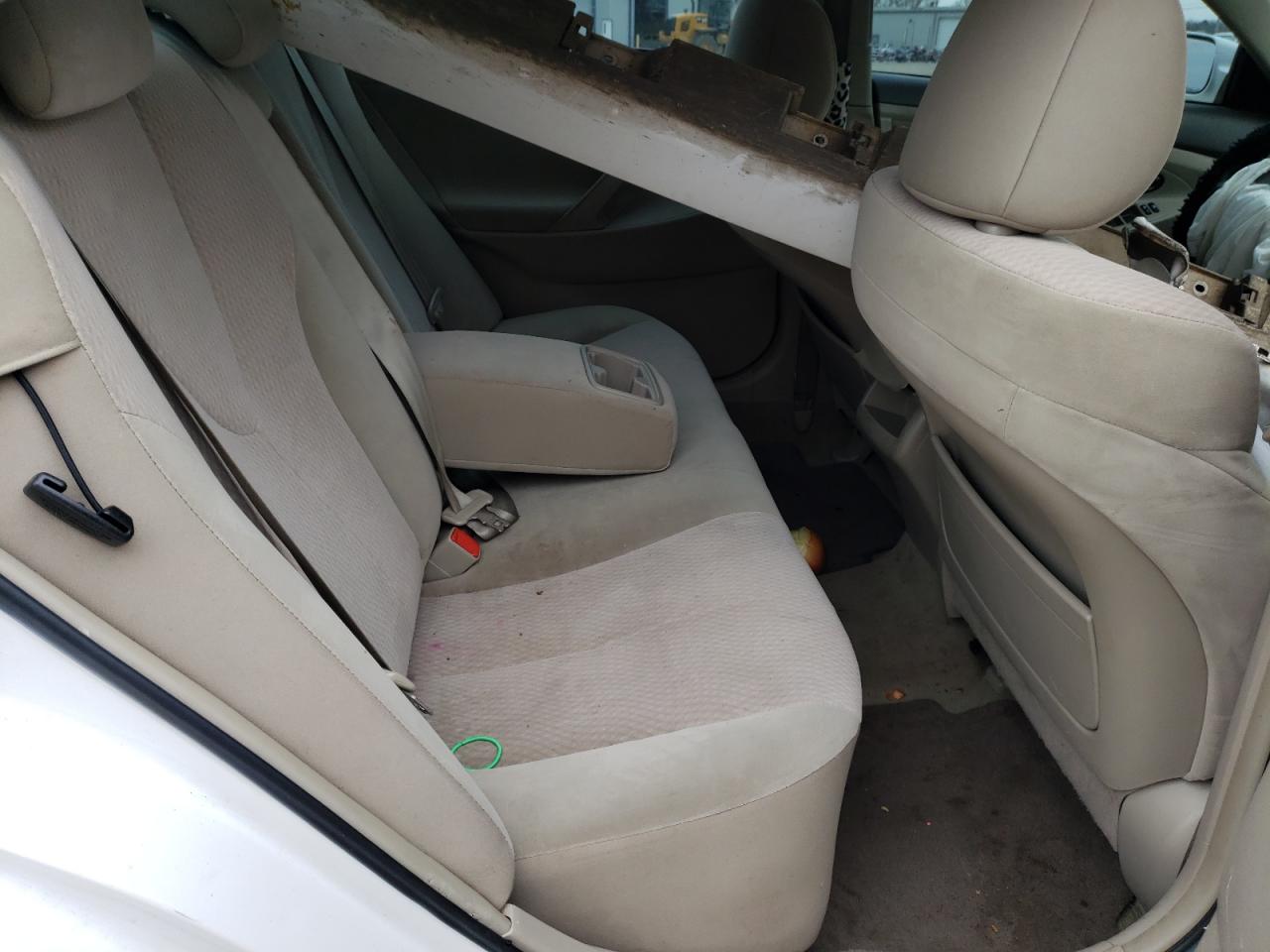 Photo 6 from auction – 2011 TOYOTA CAMRY BASE with VIN 4T1BF3EK1BU658193