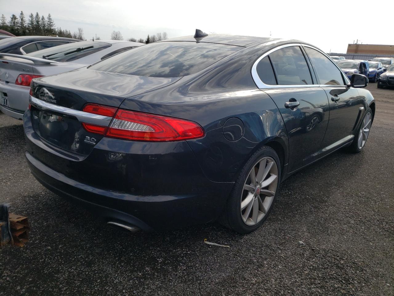 Photo 4 from auction – 2015 JAGUAR XF with VIN SAJXJ0EF7F8U81935