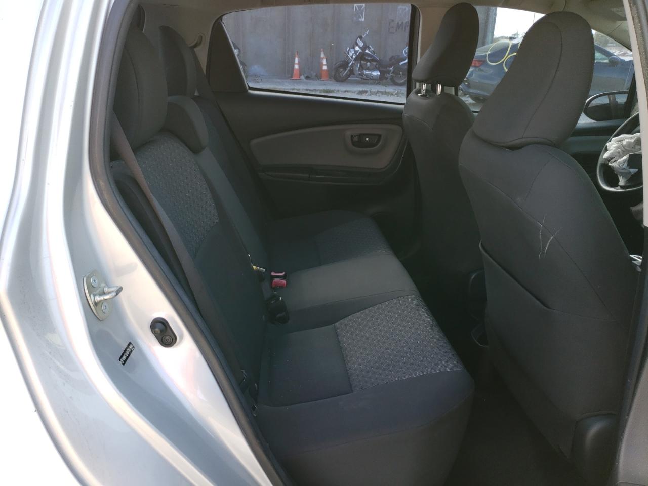 Photo 6 from auction – 2015 TOYOTA YARIS with VIN VNKKTUD38FA016985