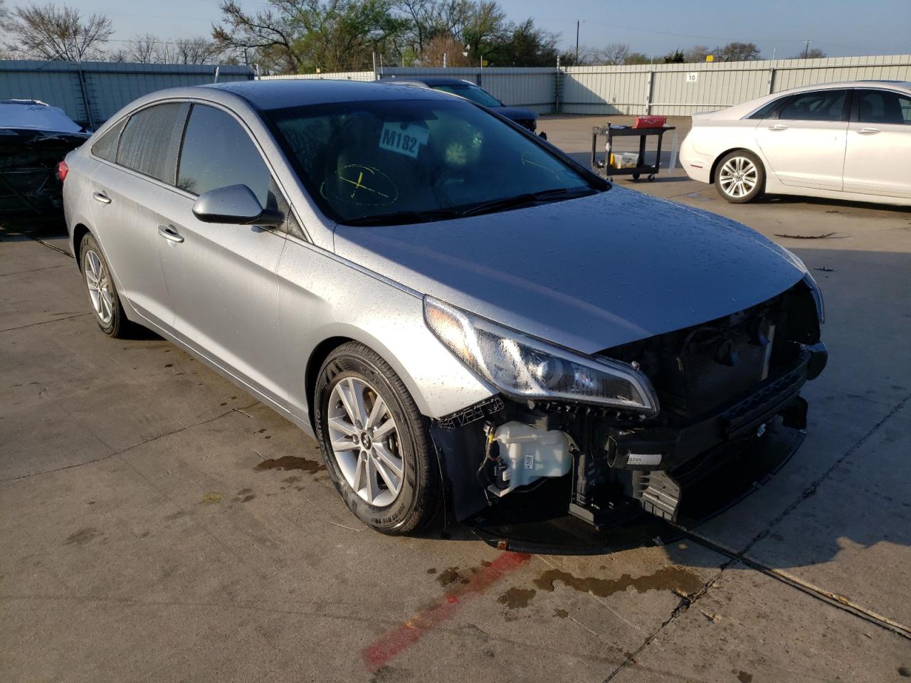 HYUNDAI SONATA SE 2016 with VIN 5NPE24AF1GH333556 - Photo from auction