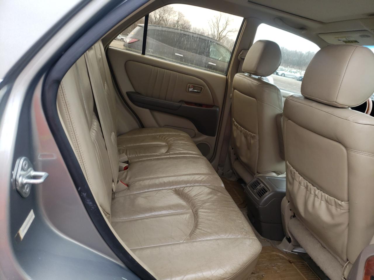 Photo 6 from auction – 2003 LEXUS RX 300 with VIN JTJHF10U530316182