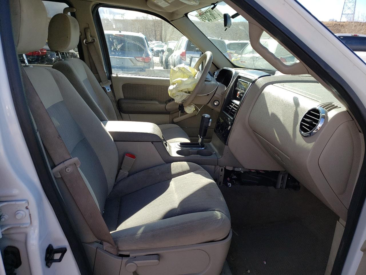 Photo 5 from auction – 2007 FORD EXPLORER X with VIN 1FMEU73E57UB11443