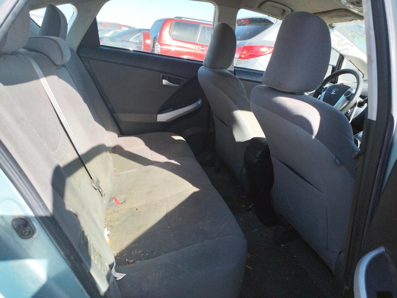 Photo 6 from auction – 2013 TOYOTA PRIUS with VIN JTDKN3DU9D1653886