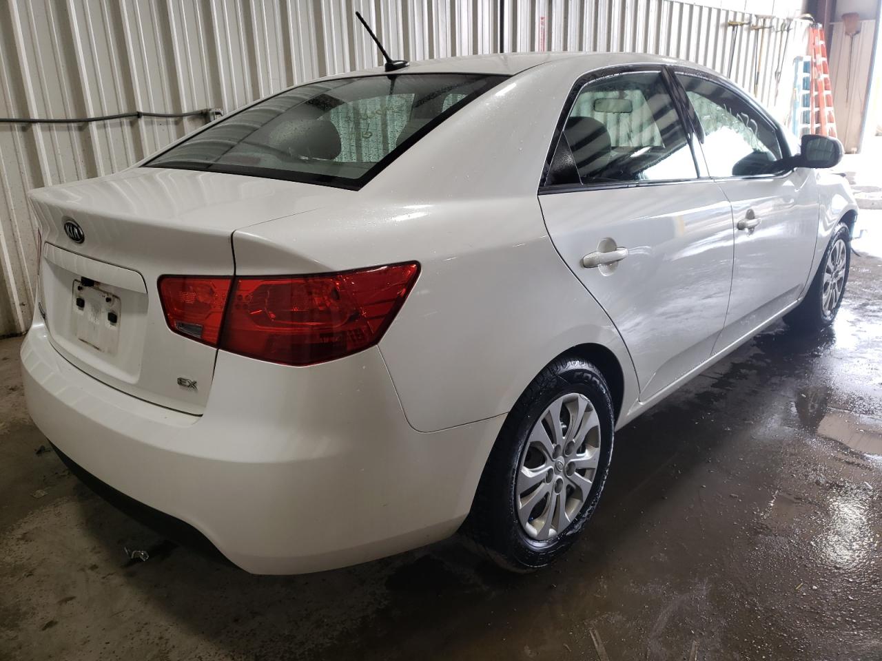 Photo 4 from auction – 2013 KIA FORTE EX with VIN KNAFU4A26D5726666