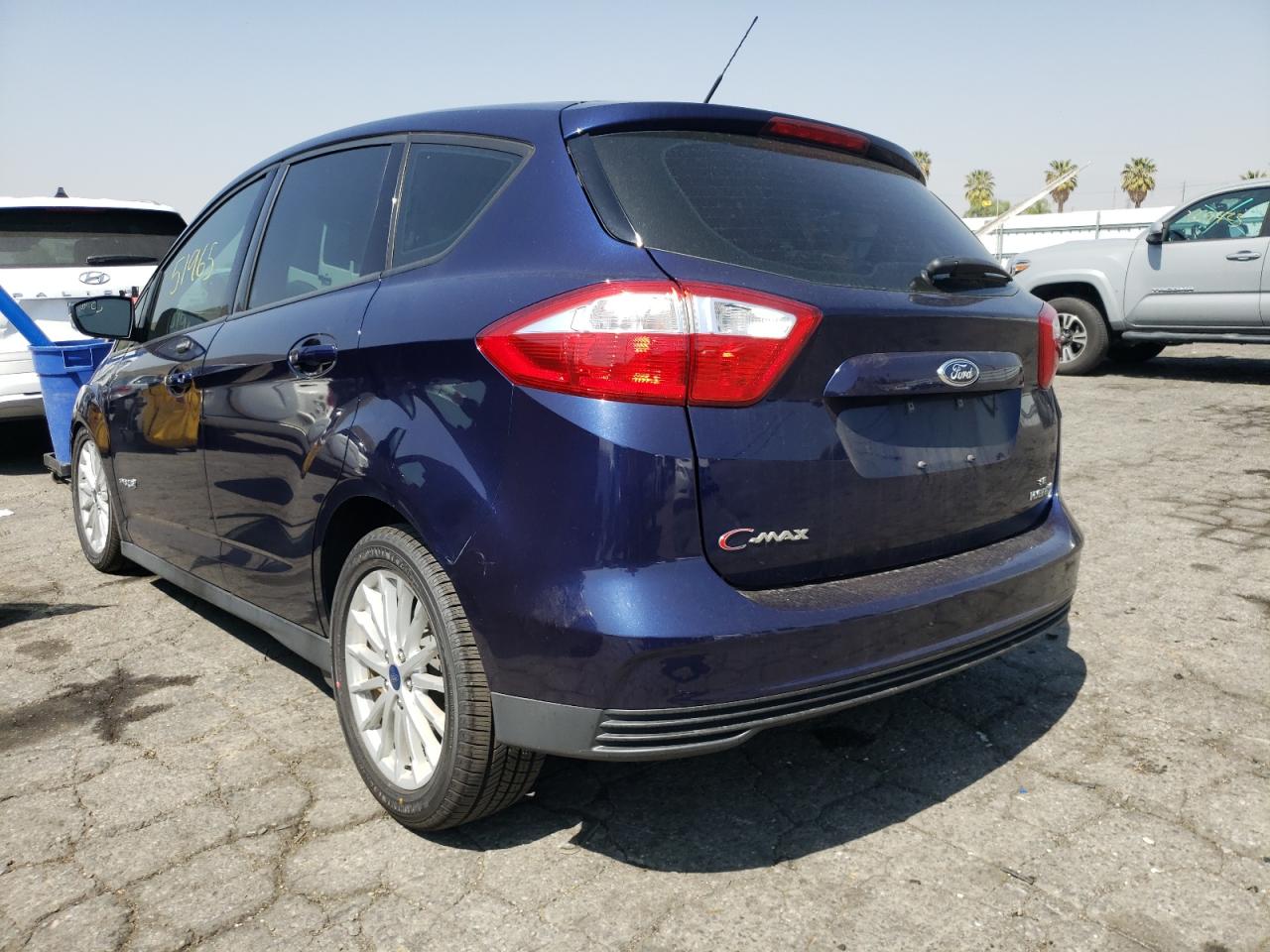 Photo 3 from auction – 2016 FORD C-MAX SE with VIN 1FADP5AU2GL115080
