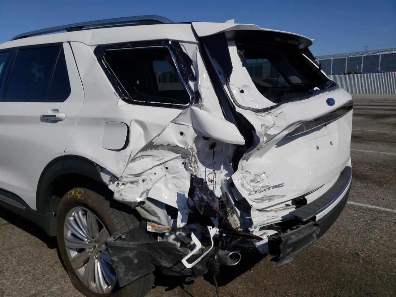 Photo 9 from auction – 2020 FORD EXPLORER L with VIN 1FMSK7FH1LGC99188