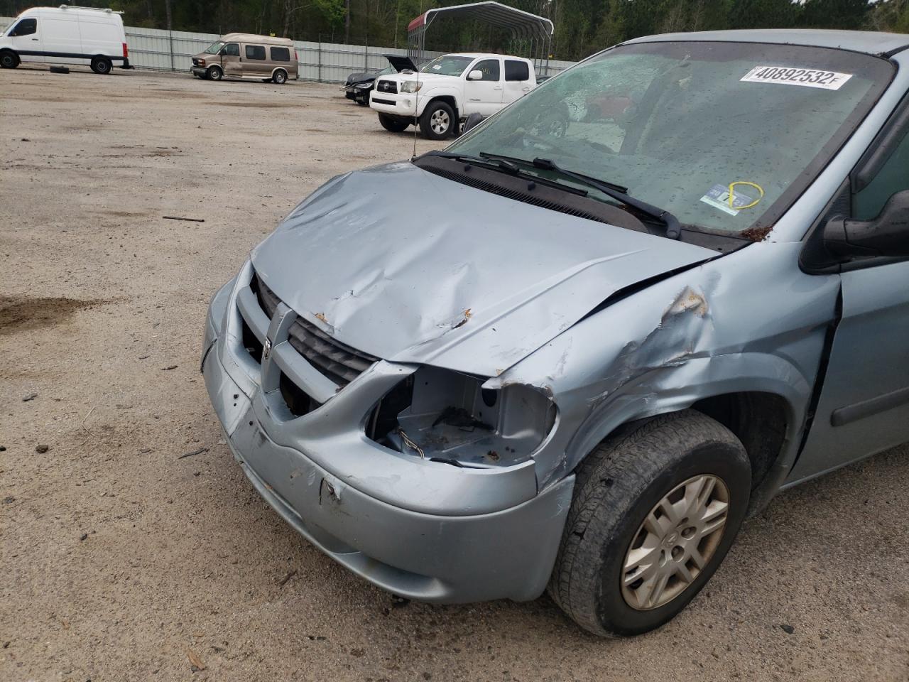 Photo 9 from auction – 2005 DODGE GRAND CARA with VIN 1D4GP24R45B434208