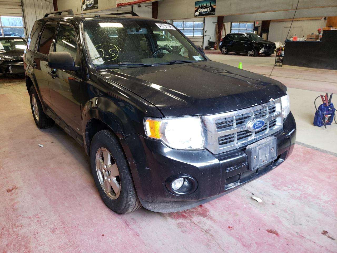 FORD ESCAPE XLT 2011 مع رقم تعريف المركبة 1FMCU9D71BKA42662 - صورة من المزاد