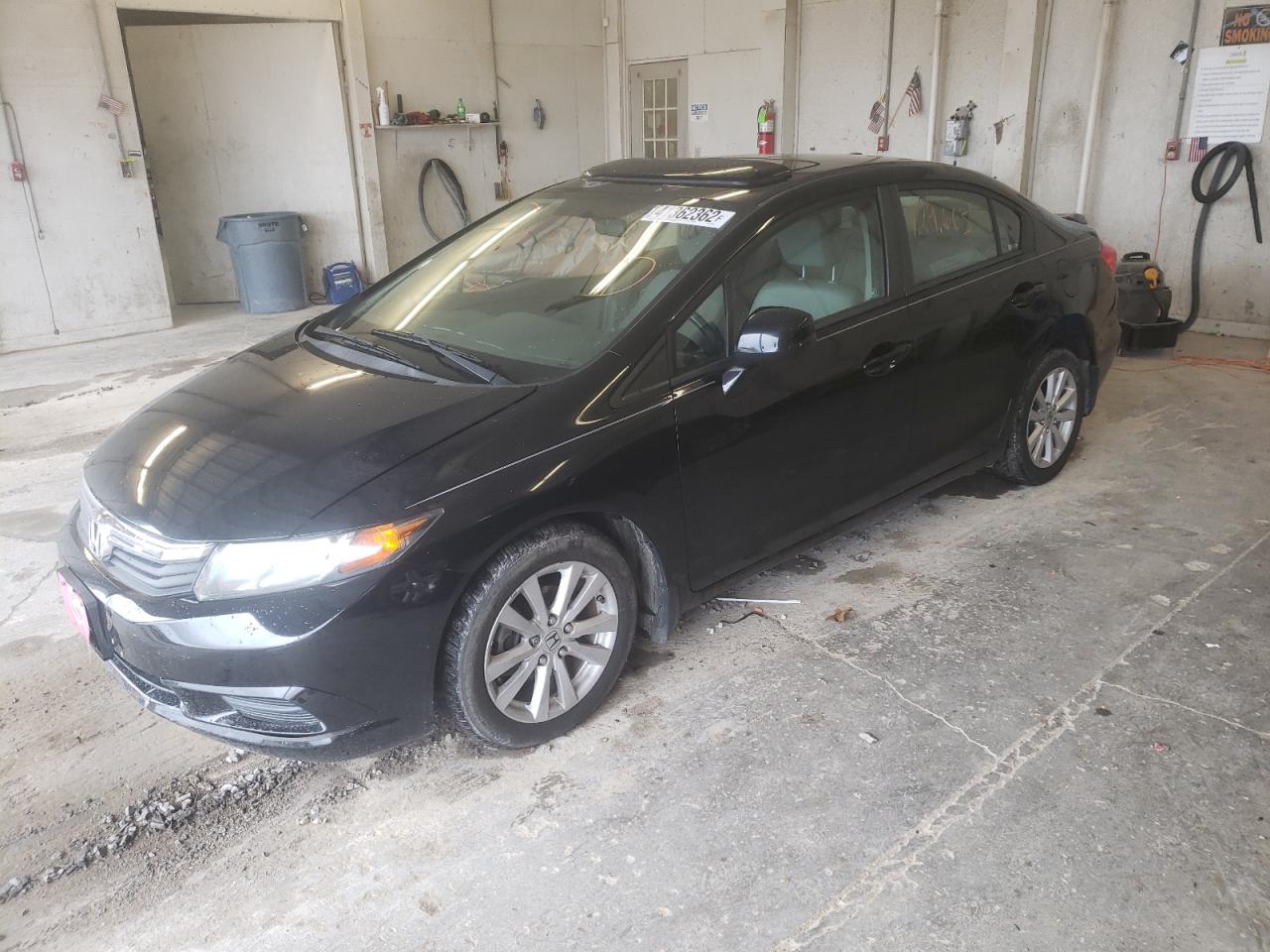 Photo 2 from auction – 2012 HONDA CIVIC EXL with VIN 2HGFB2F97CH545068