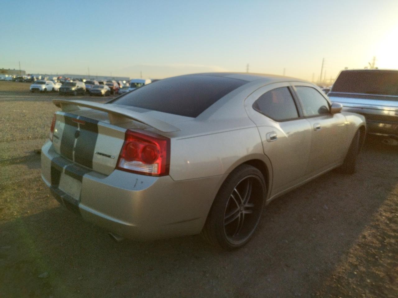 Photo 4 from auction – 2010 DODGE CHARGER with VIN 2B3CA4CD4AH215041