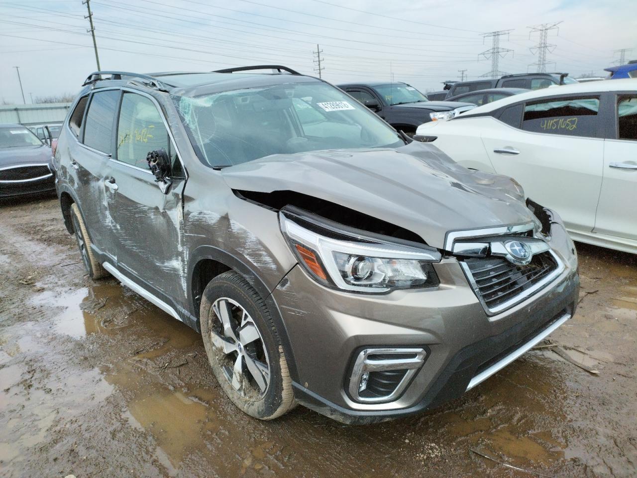 SUBARU FORESTER T 2019 with VIN JF2SKAWCXKH550046 - Photo from auction