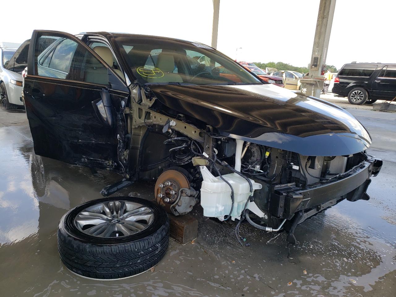 TOYOTA CAMRY LE 2016 with VIN 4T1BF1FK2GU162779 - Photo from auction