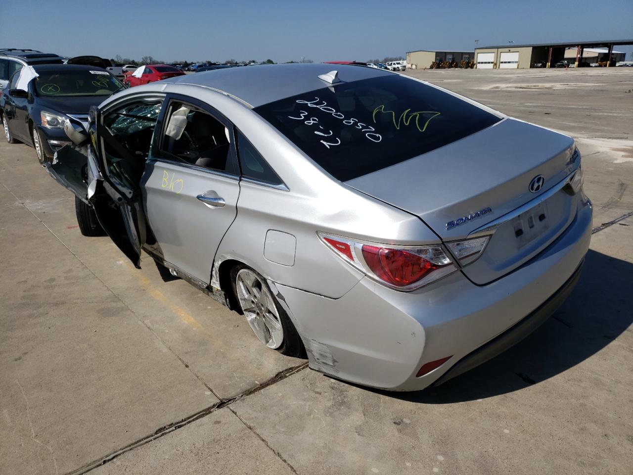 Photo 3 from auction – 2012 HYUNDAI SONATA HYB with VIN KMHEC4A4XCA060173