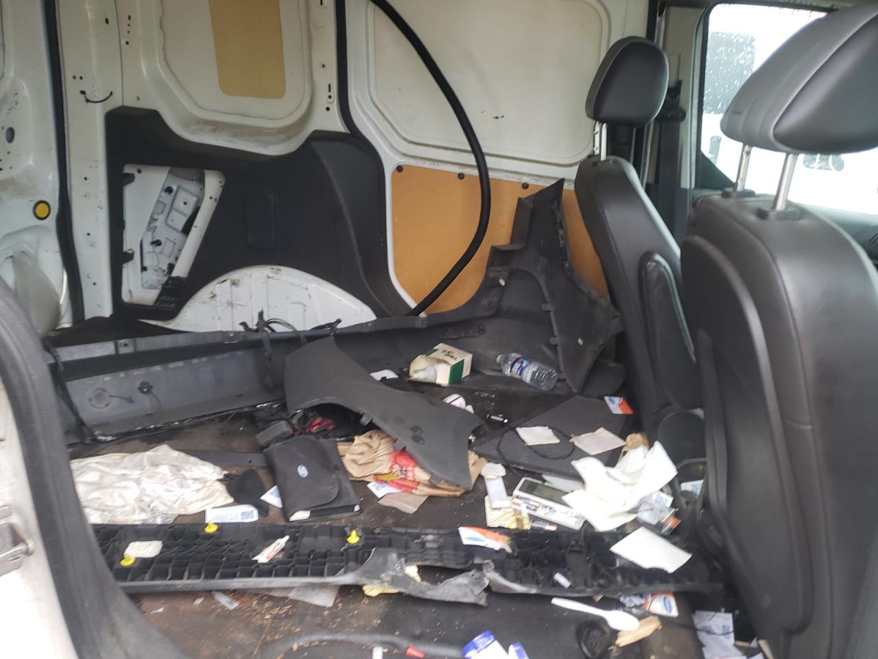Zdjęcie 6 z aukcji – 2015 FORD TRANSIT CO z VIN NM0LS6E72F1185197