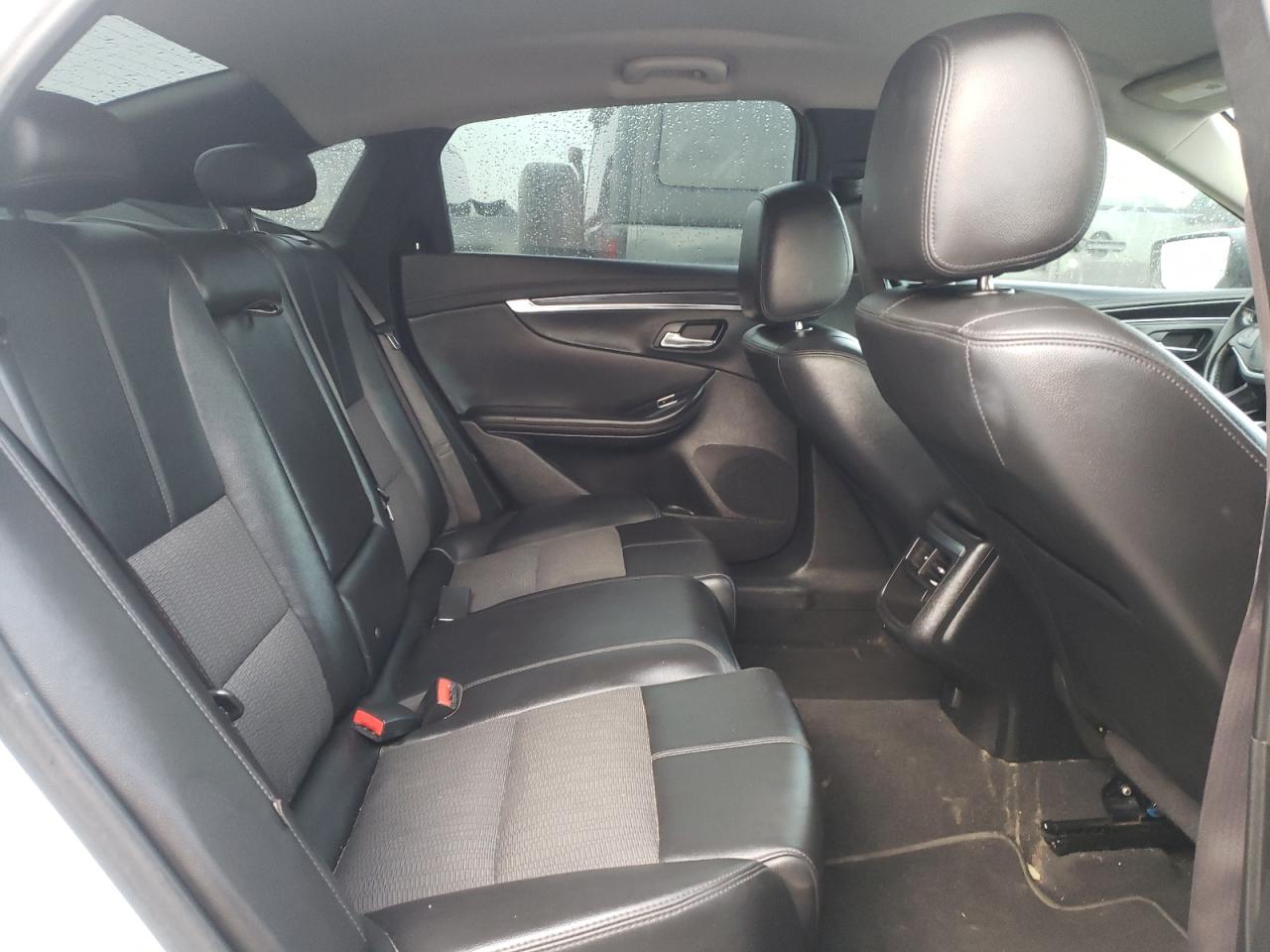 Photo 6 from auction – 2017 CHEVROLET IMPALA LT with VIN 2G1105S37H9144681